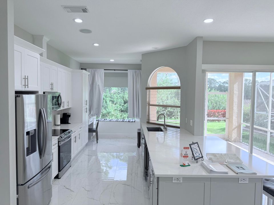 En Venta: $429,900 (3 camas, 2 baños, 1672 Pies cuadrados)