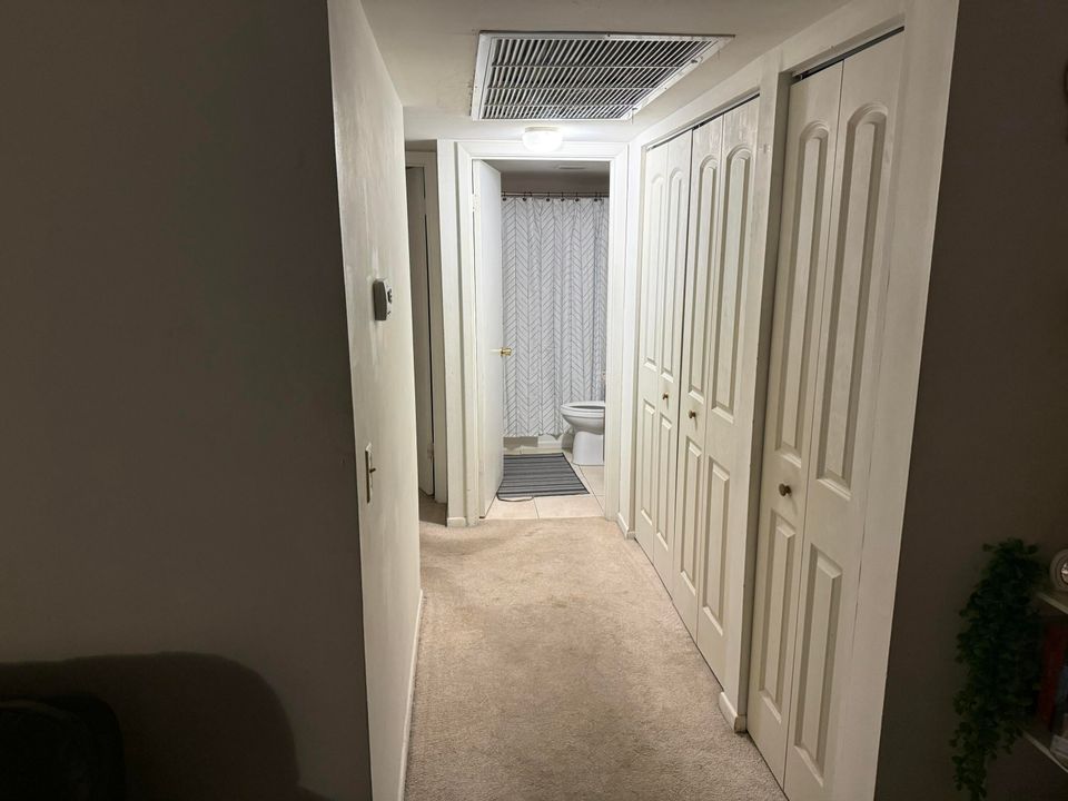 For Sale: $206,000 (2 beds, 2 baths, 1100 Square Feet)