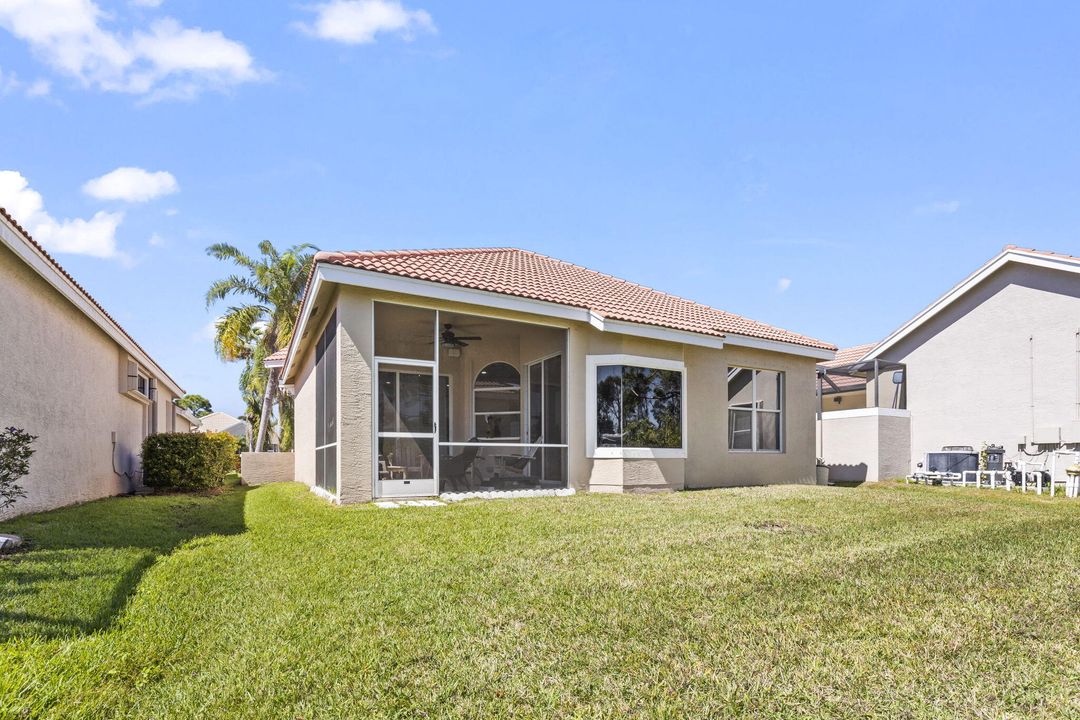 En Venta: $429,900 (3 camas, 2 baños, 1672 Pies cuadrados)