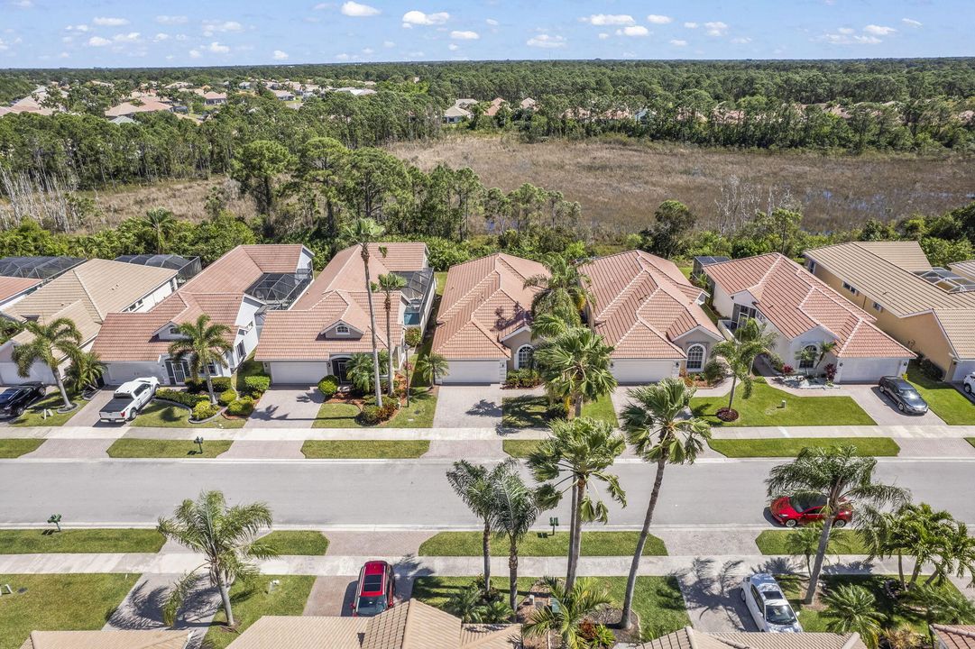 En Venta: $429,900 (3 camas, 2 baños, 1672 Pies cuadrados)