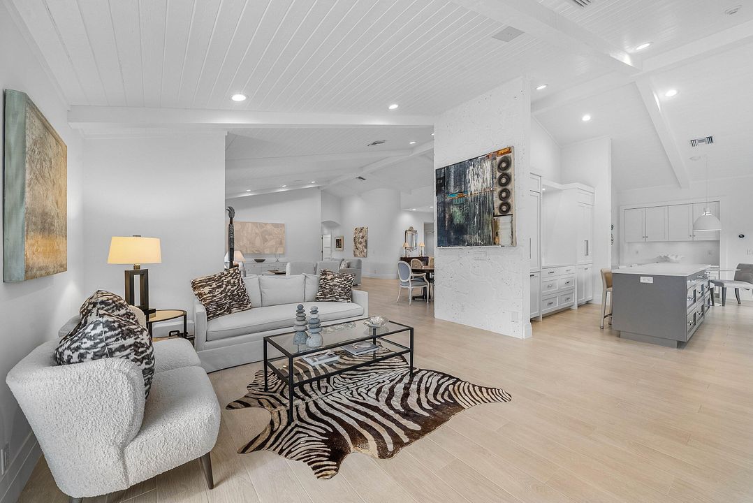 For Sale: $2,175,000 (3 beds, 3 baths, 3092 Square Feet)