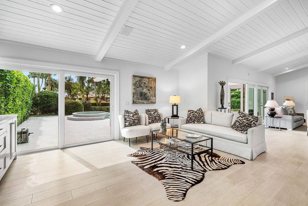 For Sale: $2,175,000 (3 beds, 3 baths, 3092 Square Feet)