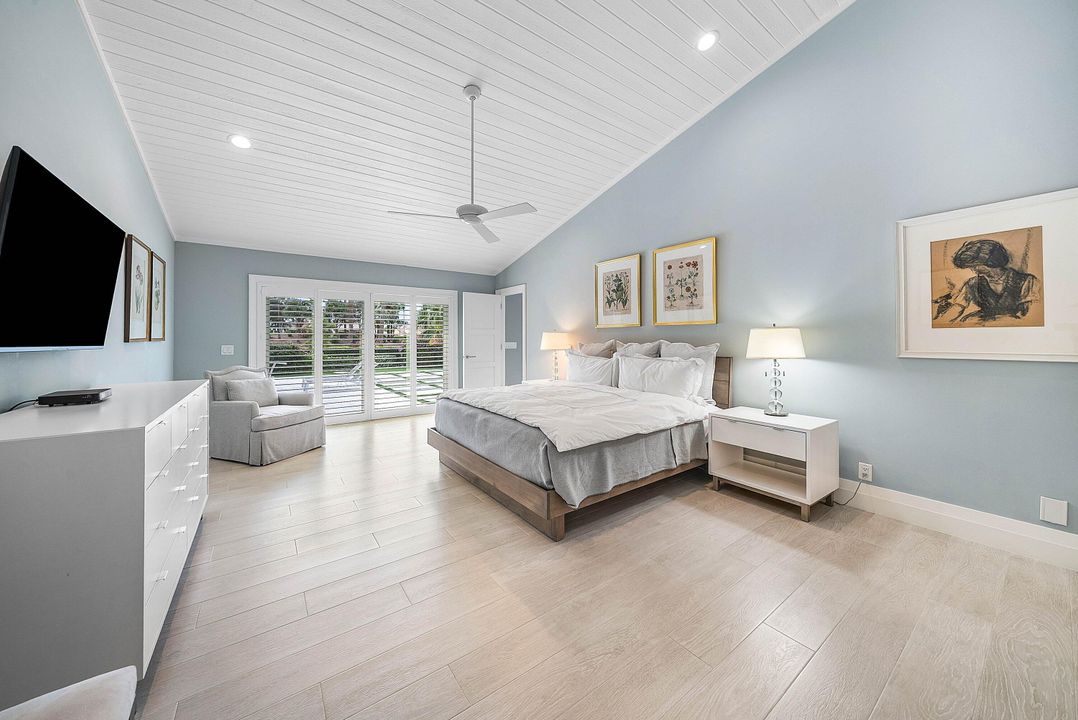 For Sale: $2,175,000 (3 beds, 3 baths, 3092 Square Feet)