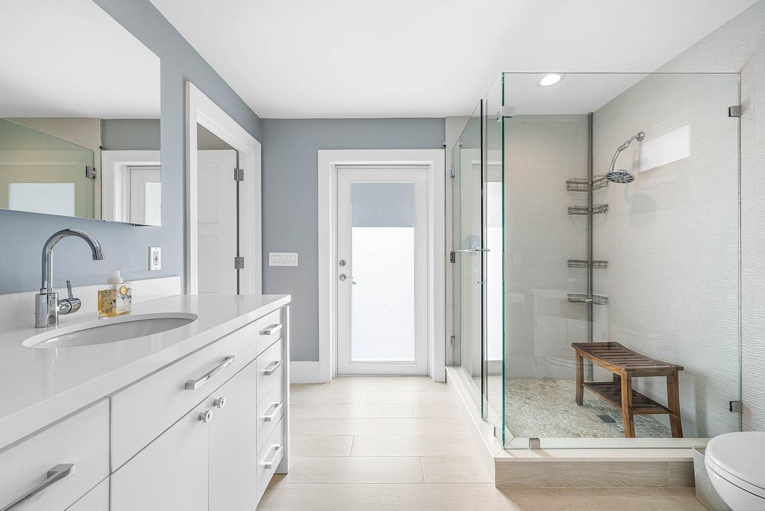 For Sale: $2,175,000 (3 beds, 3 baths, 3092 Square Feet)