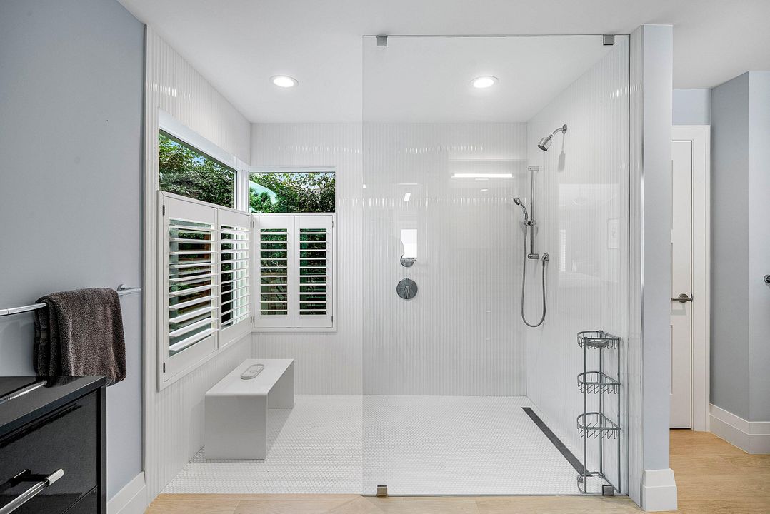 For Sale: $2,175,000 (3 beds, 3 baths, 3092 Square Feet)