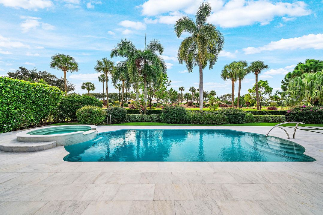 For Sale: $2,175,000 (3 beds, 3 baths, 3092 Square Feet)