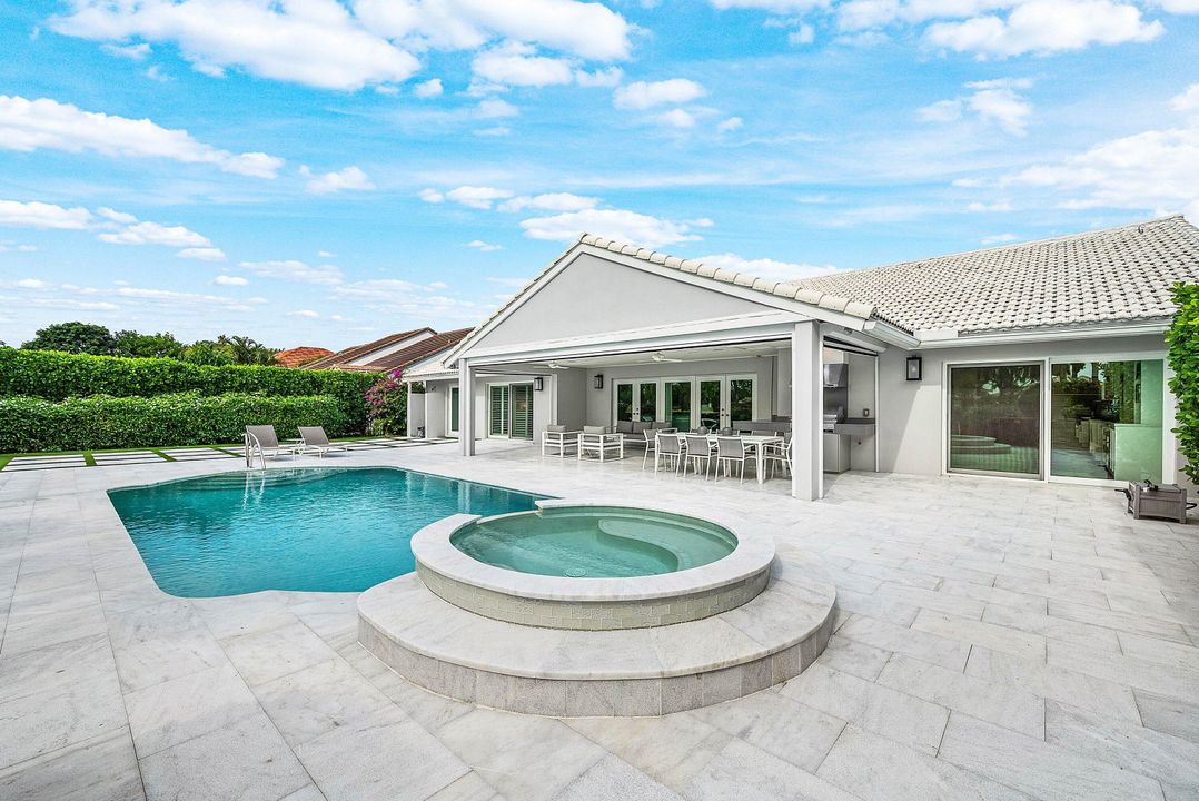 For Sale: $2,175,000 (3 beds, 3 baths, 3092 Square Feet)