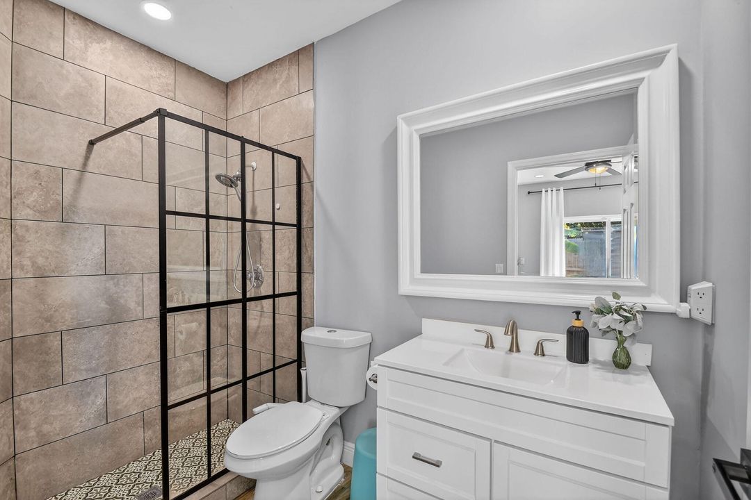 For Sale: $479,000 (3 beds, 2 baths, 1155 Square Feet)