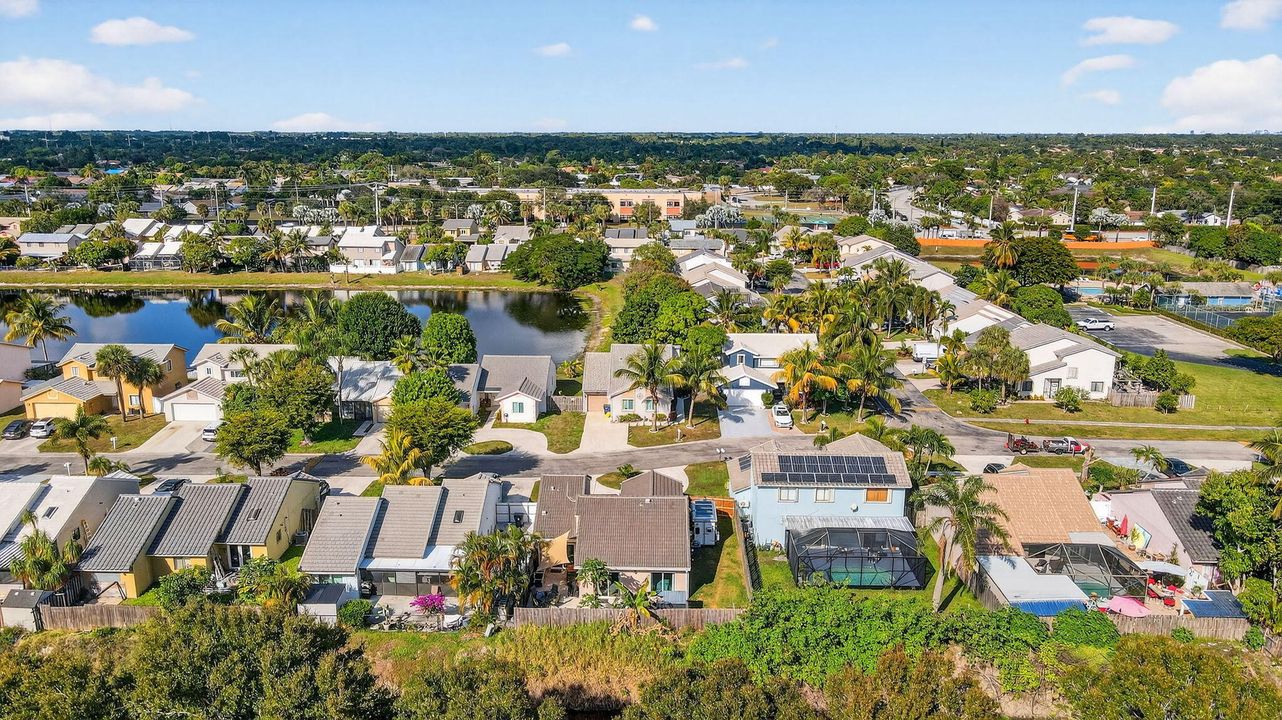 For Sale: $479,000 (3 beds, 2 baths, 1155 Square Feet)