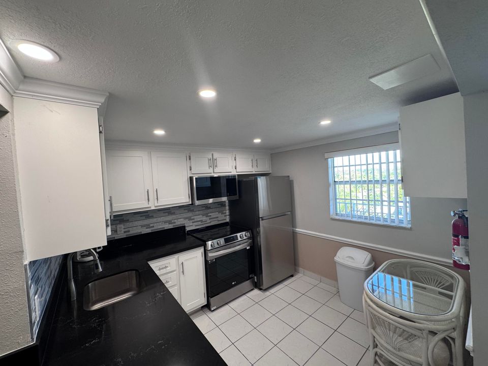 For Sale: $134,000 (2 beds, 2 baths, 960 Square Feet)