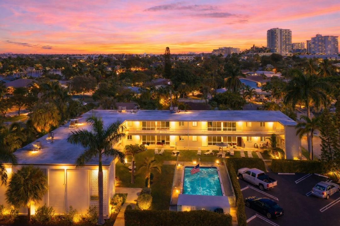 待售: $179,900 (1 贝兹, 1 浴室, 560 平方英尺)