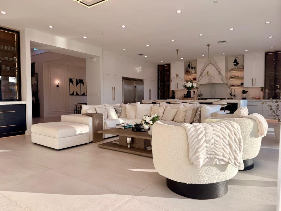 待售: $2,879,000 (5 贝兹, 5 浴室, 4996 平方英尺)