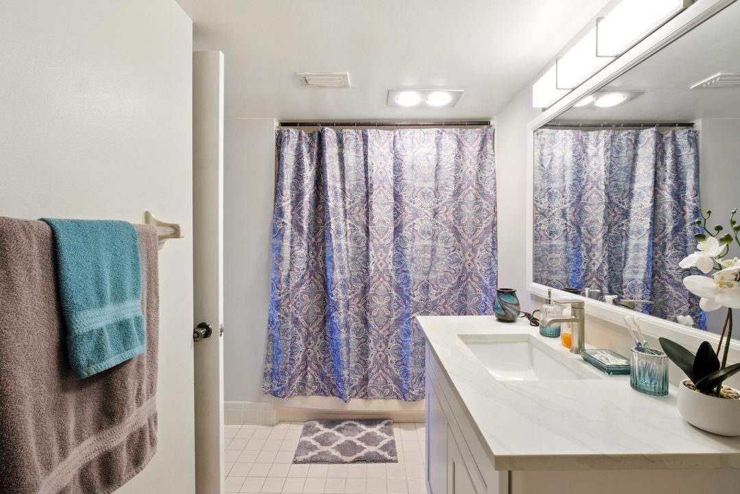 待售: $234,900 (2 贝兹, 2 浴室, 1160 平方英尺)