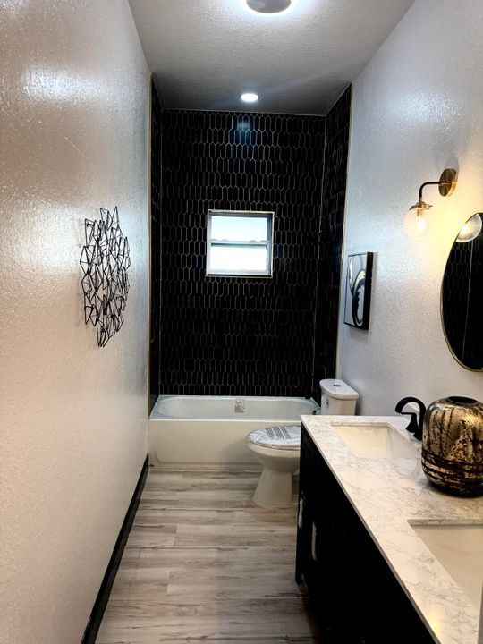 En Venta: $419,000 (4 camas, 2 baños, 2035 Pies cuadrados)