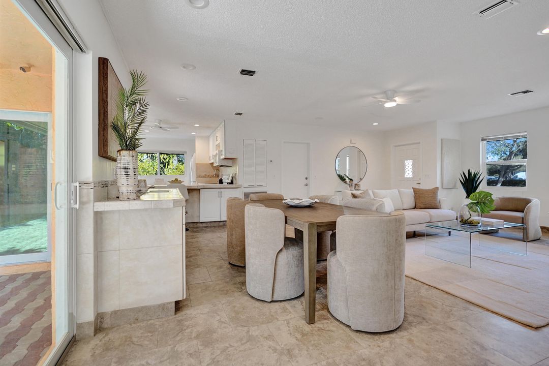 For Sale: $595,000 (2 beds, 2 baths, 1392 Square Feet)