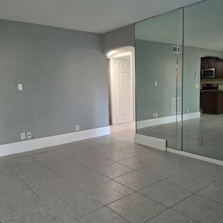 En Venta: $162,900 (2 camas, 1 baños, 937 Pies cuadrados)