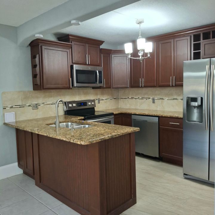 En Venta: $162,900 (2 camas, 1 baños, 937 Pies cuadrados)