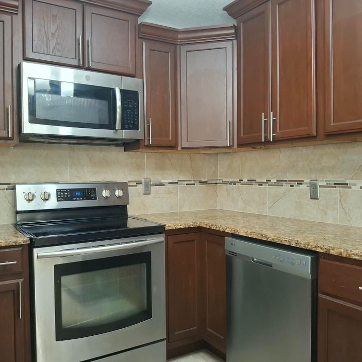 En Venta: $162,900 (2 camas, 1 baños, 937 Pies cuadrados)