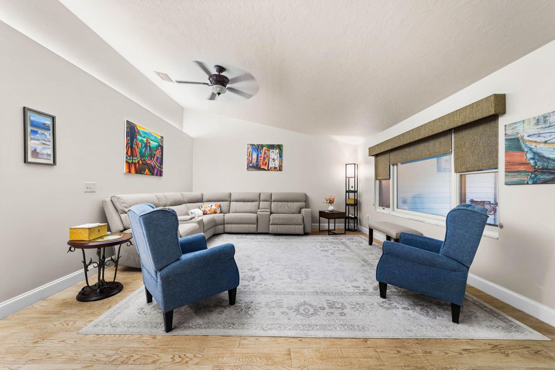 На продажу: $800,000 (3 спален, 3 ванн, 2382 Квадратных фут)