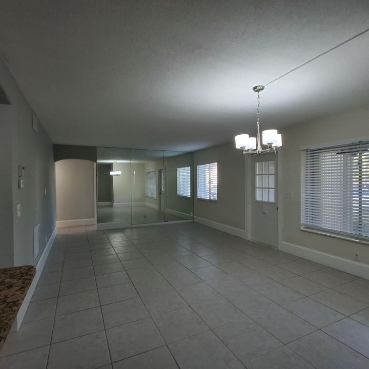 En Venta: $162,900 (2 camas, 1 baños, 937 Pies cuadrados)