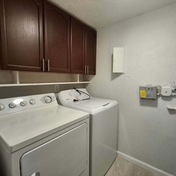 En Venta: $162,900 (2 camas, 1 baños, 937 Pies cuadrados)