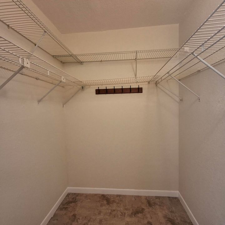 En Venta: $162,900 (2 camas, 1 baños, 937 Pies cuadrados)