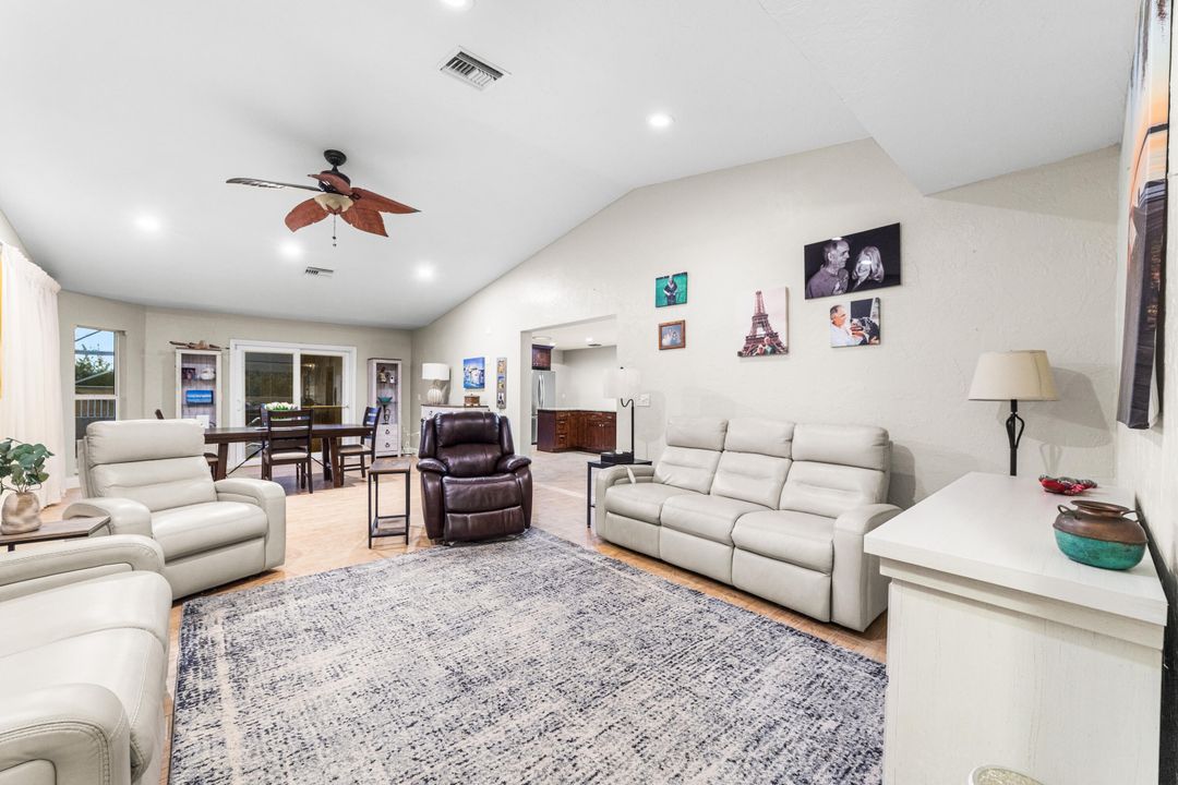 На продажу: $800,000 (3 спален, 3 ванн, 2382 Квадратных фут)