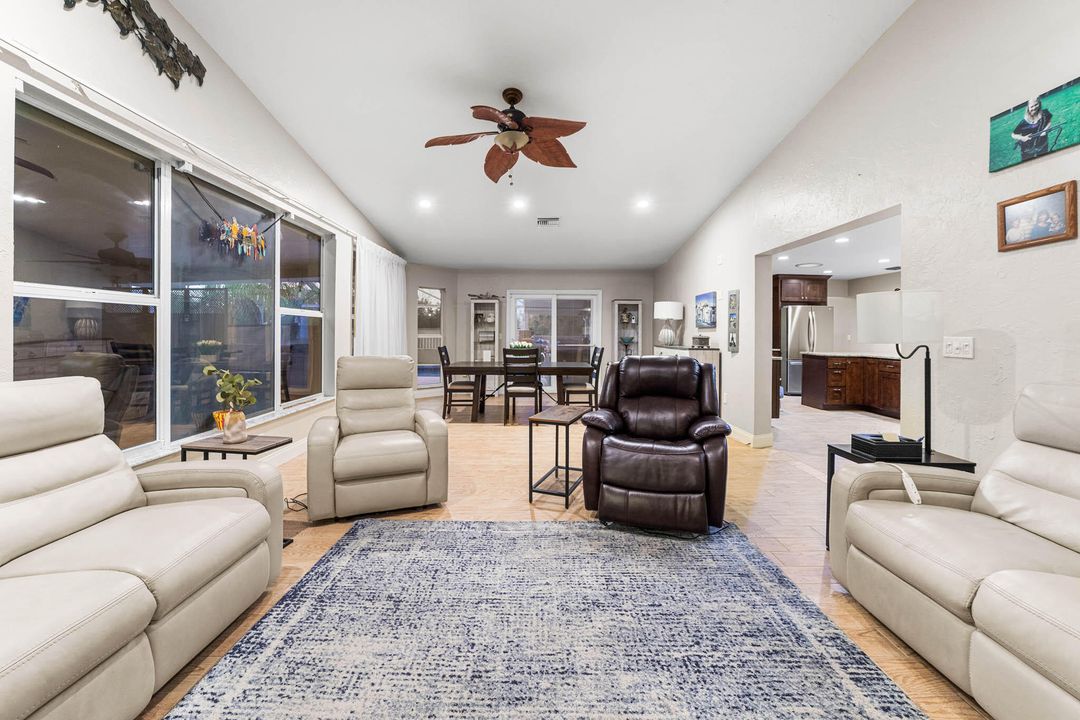 На продажу: $800,000 (3 спален, 3 ванн, 2382 Квадратных фут)