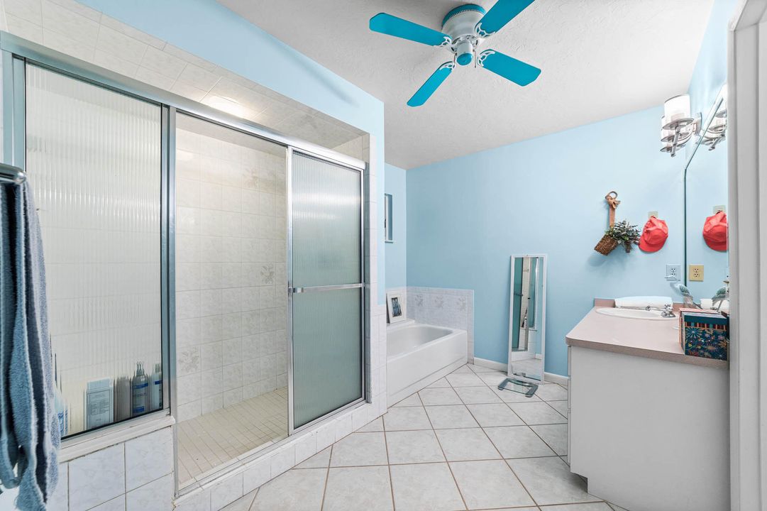 На продажу: $800,000 (3 спален, 3 ванн, 2382 Квадратных фут)