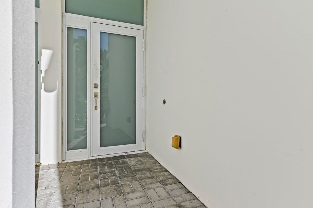 For Sale: $1,150,000 (4 beds, 3 baths, 2481 Square Feet)