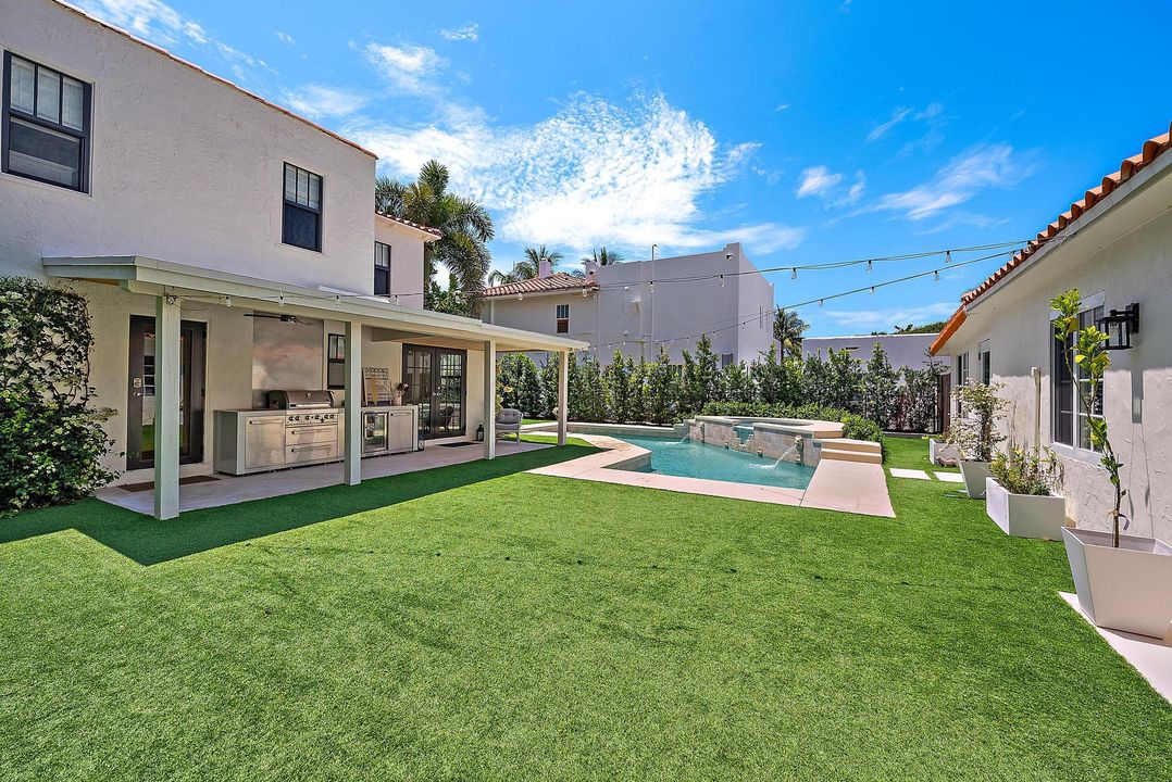 En Renta: $35,000 (4 camas, 3 baños, 2384 Pies cuadrados)