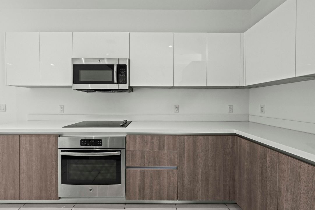 For Sale: $1,150,000 (4 beds, 3 baths, 2481 Square Feet)