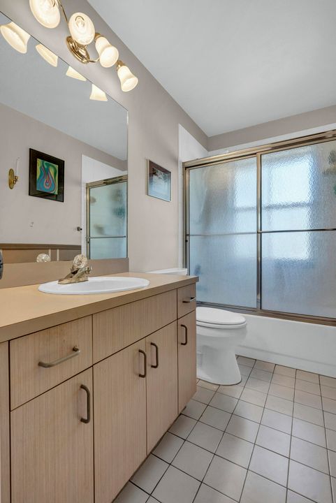 En Venta: $549,900 (4 camas, 2 baños, 1779 Pies cuadrados)