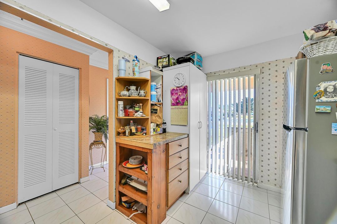 For Sale: $180,000 (2 beds, 2 baths, 1336 Square Feet)