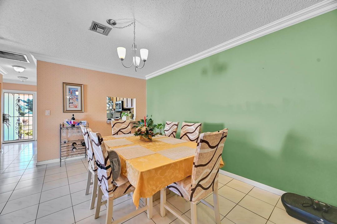 For Sale: $180,000 (2 beds, 2 baths, 1336 Square Feet)