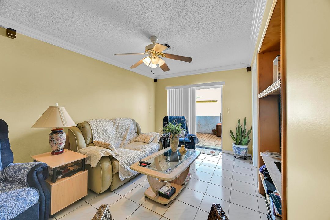 For Sale: $180,000 (2 beds, 2 baths, 1336 Square Feet)