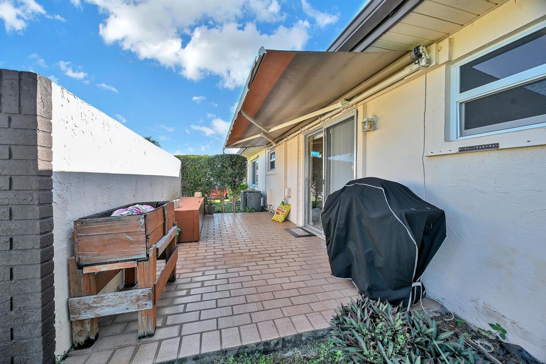 For Sale: $180,000 (2 beds, 2 baths, 1336 Square Feet)