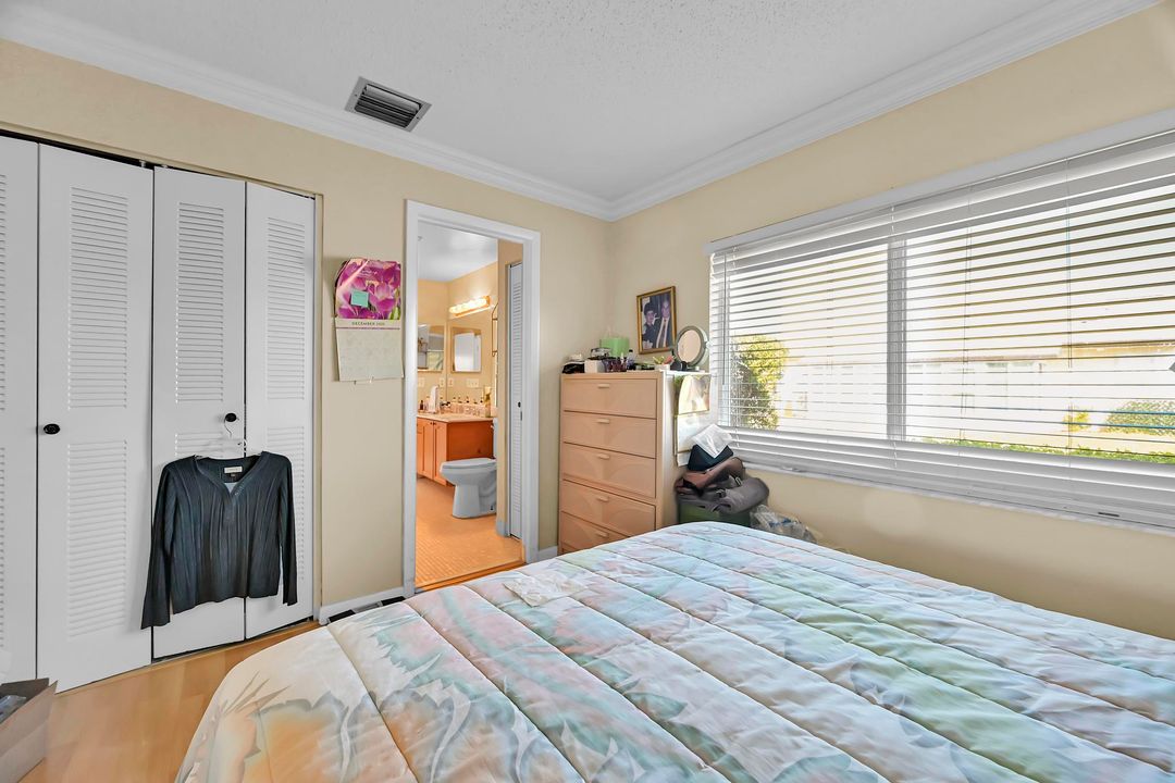 For Sale: $180,000 (2 beds, 2 baths, 1336 Square Feet)