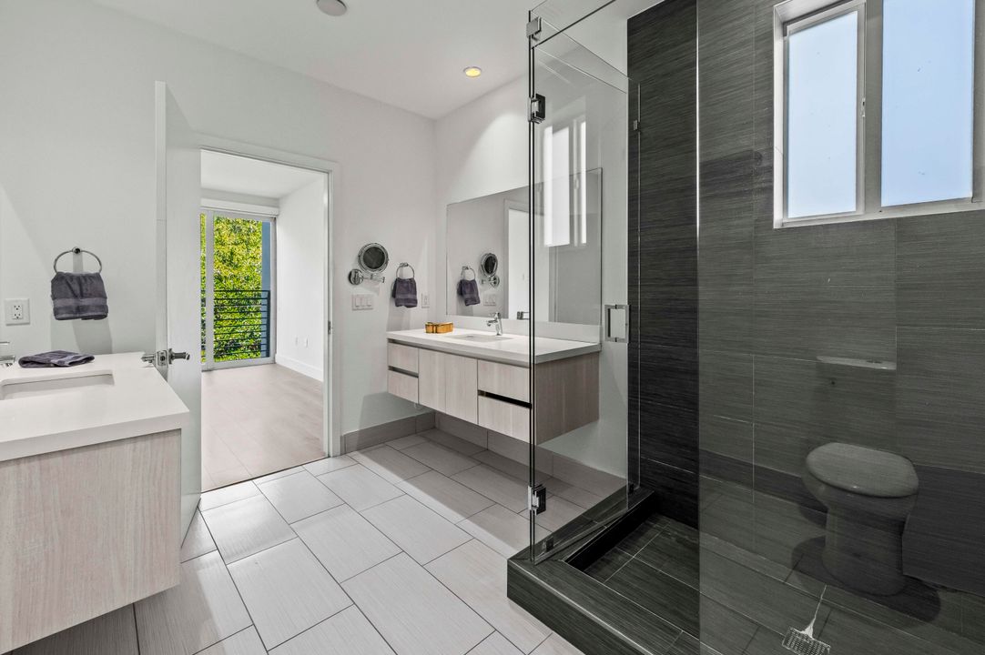 For Sale: $1,150,000 (4 beds, 3 baths, 2481 Square Feet)