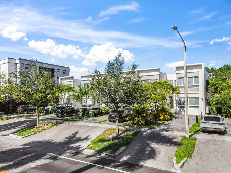 For Sale: $1,150,000 (4 beds, 3 baths, 2481 Square Feet)