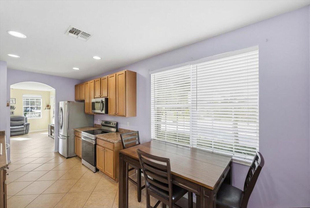 待售: $274,321 (3 贝兹, 2 浴室, 1350 平方英尺)