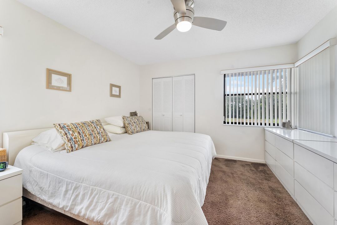 For Sale: $124,900 (2 beds, 2 baths, 1186 Square Feet)