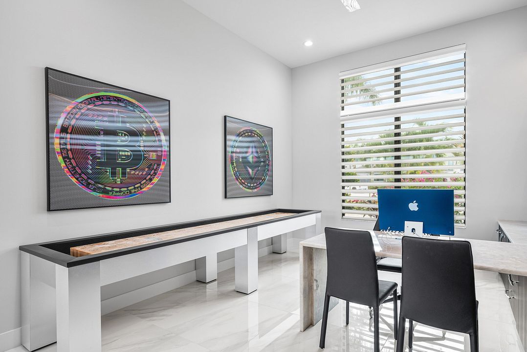 For Sale: $5,250,000 (5 beds, 5 baths, 5927 Square Feet)