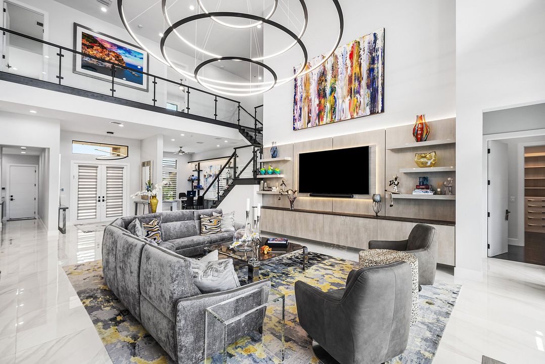 For Sale: $5,250,000 (5 beds, 5 baths, 5927 Square Feet)