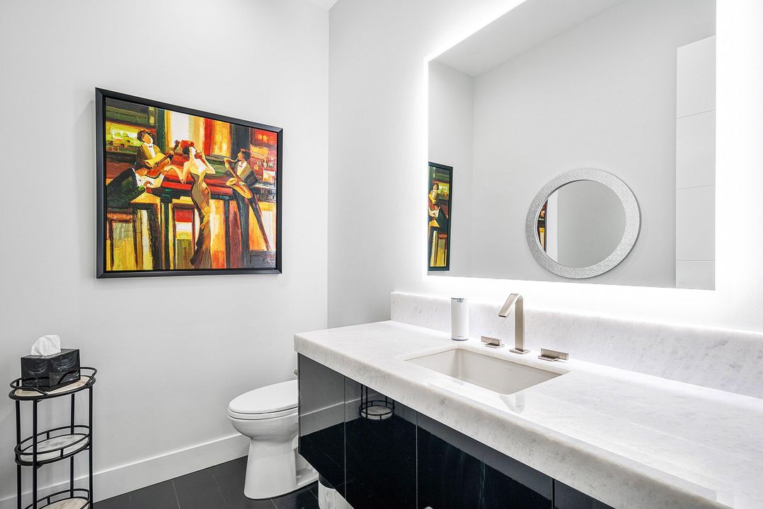 For Sale: $5,250,000 (5 beds, 5 baths, 5927 Square Feet)