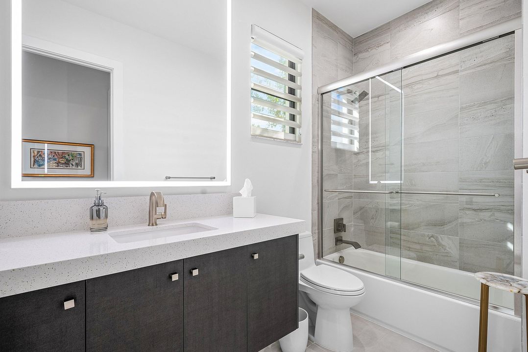 For Sale: $5,250,000 (5 beds, 5 baths, 5927 Square Feet)