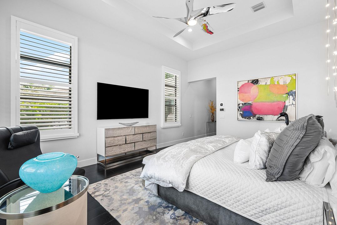 For Sale: $5,250,000 (5 beds, 5 baths, 5927 Square Feet)