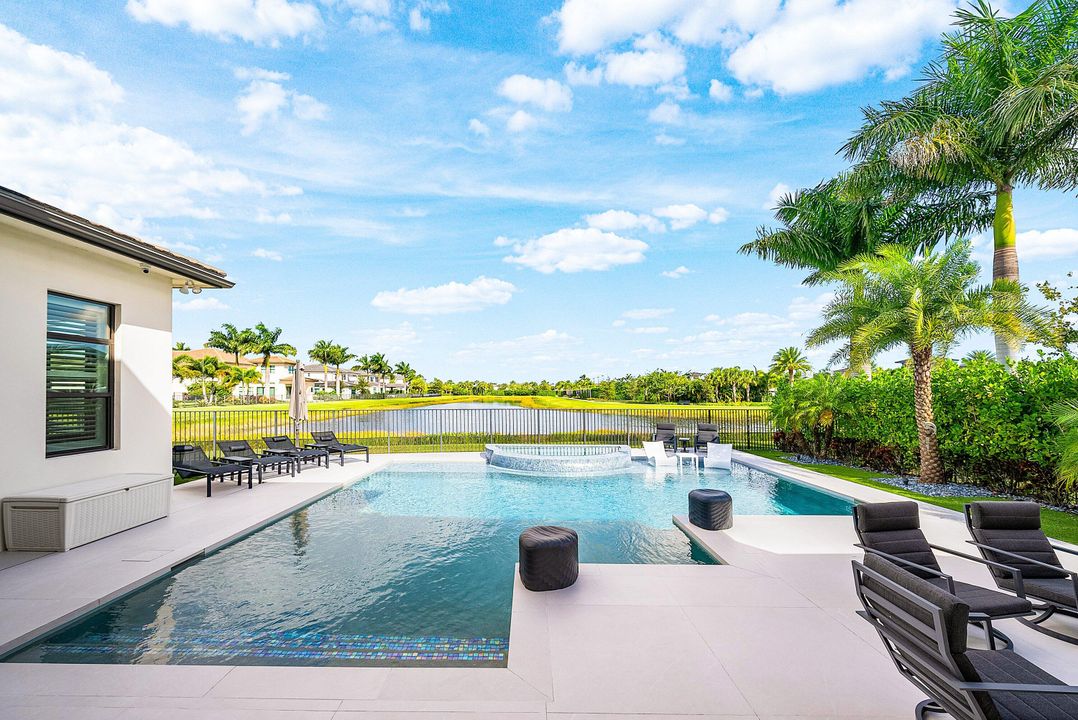 For Sale: $5,250,000 (5 beds, 5 baths, 5927 Square Feet)