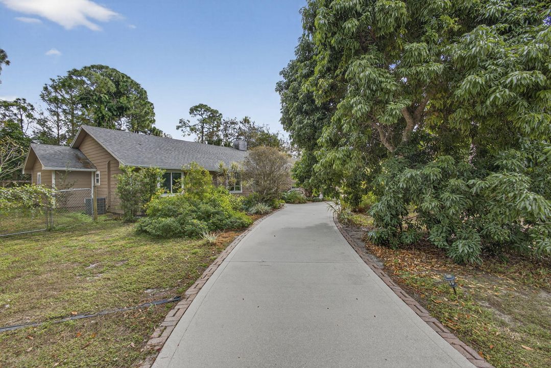 For Sale: $970,000 (4 beds, 3 baths, 2041 Square Feet)