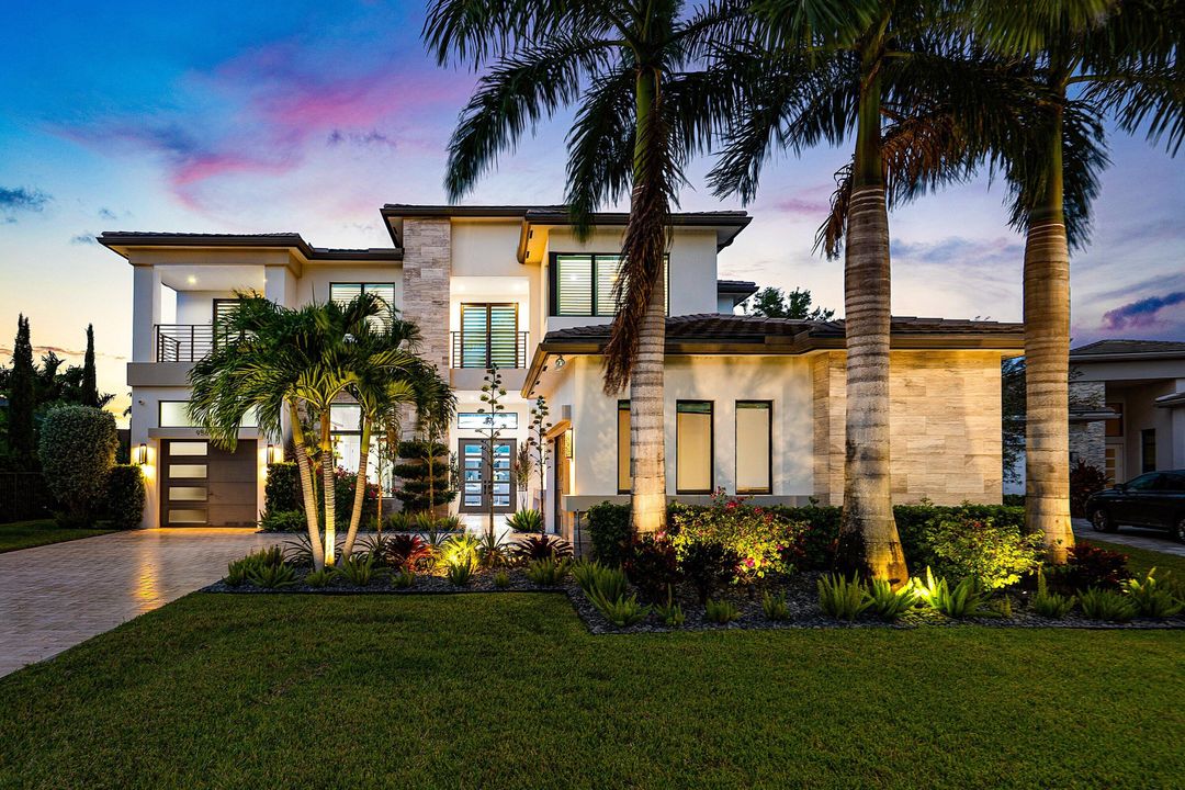 For Sale: $5,250,000 (5 beds, 5 baths, 5927 Square Feet)